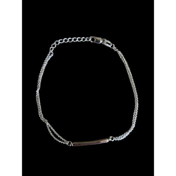 Elegant Silver Bracelet - Picture 3 of 6